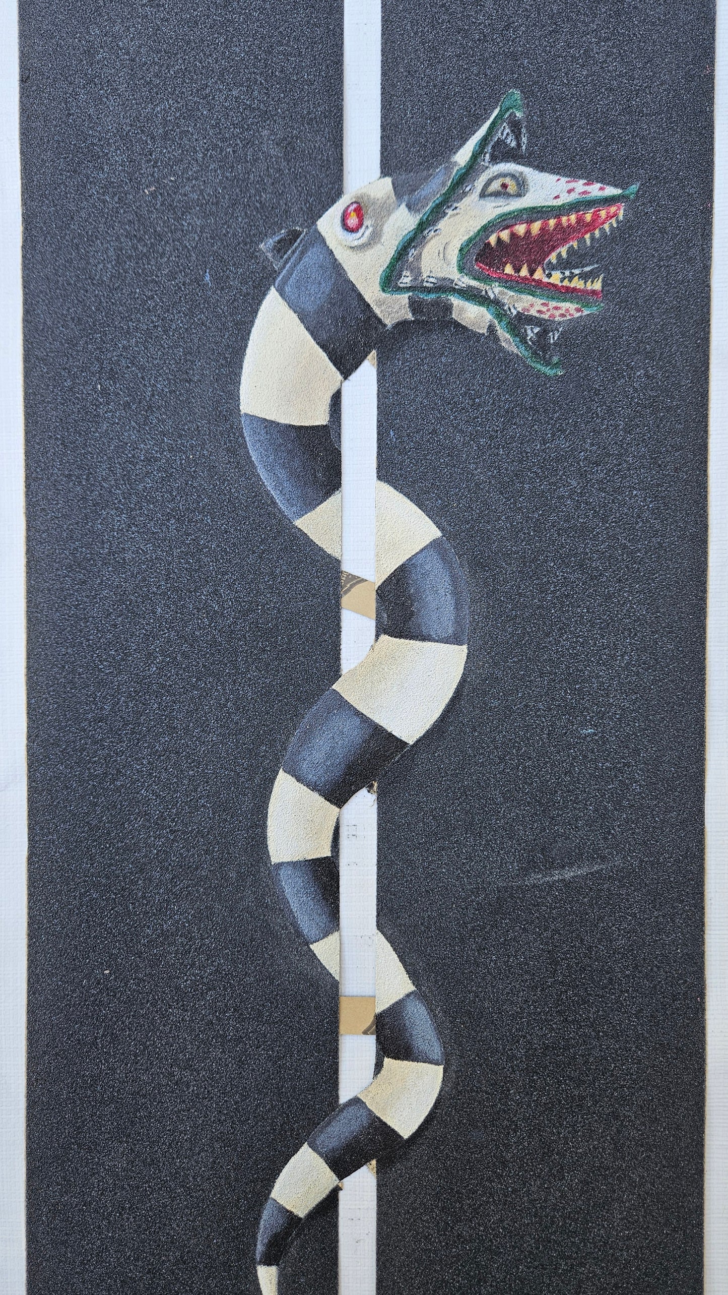 Earthworm grip tape sheet